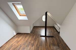 Gemütliche Dachgeschosswohnung im sanierten Altbau – frisch renoviert mit neuer Küche & Westbalkon – Konstantinstraße 32, 53179 Rüngsdorf, Bonn – Vorschaubild 8