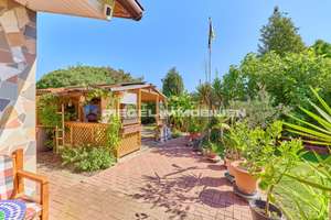 Sie hier? Wir auch! Gepflegter Bungalow mit Garage und 3 Carports auf einem 808,00 m² gr. Grundstück – 67065 Mundenheim, Ludwigshafen am Rhein – Vorschaubild 9