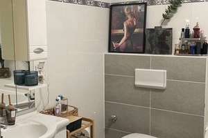 Schöne Dachgeschosswohnung mit Einbauküche im Zentrum von Essen ! – Kurfürstenstraße 54, 45138 Südostviertel, Essen – Vorschaubild 3