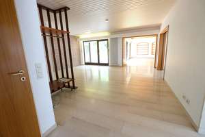 Freistehendes großzügiges EFH in Toplage, 145-m², 8ZK2BGäWC, Terrasse, Garten, Garage, 767 m²