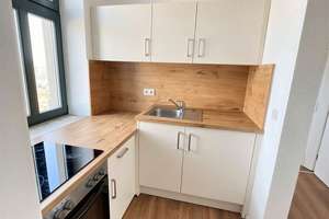 Neu & In Renovierung I Neue Einbauküche I Tageslichtbad mit Dusche – Hühndorfer Str. 2, 1157 Cotta (Stadtteil), Dresden – Vorschaubild 2