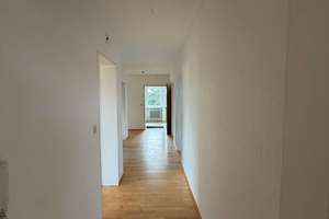 Großzügige helle 4-Zimmer-Wohnung – Die vollständige Adresse der Immobilie erhältst du vom Anbieter., 91325 Adelsdorf – Vorschaubild 13