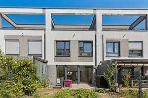 Provisionsfrei – Familienfreundliches Haus mit hochwertiger Ausstattung & sonniger Terrasse