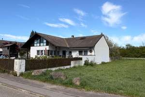 ++ Wohnen mit Wohlfühlfaktor – Schönes Einfamilienhaus in Waldkraiburg ++ – Tulpenstraße 19, 84478 Waldkraiburg – Vorschaubild 1