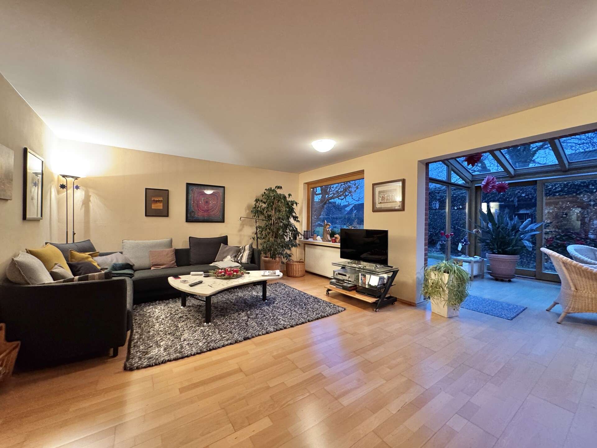 Immobilie in Gehrden - Ihr neues IMMOBILIEN QUARTIER: Gepflegtes 2-Fam.-Haus mit viel Charme & hinlänglich Platz - Bild 17