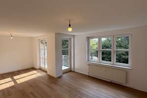 2,5-Zimmer-Wohnung mit Südbalkon & Tiefgaragenstellplatz – ideal für Singles oder Paare
