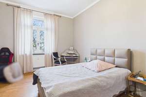 Stilvolle 4-Zimmer-Altbauwohnung mit zwei Balkonen, Aufzug und außergewöhnlichem Raumgefühl – Die vollständige Adresse der Immobilie erhältst du vom Anbieter., 76185 Weststadt, Karlsruhe – Vorschaubild 11