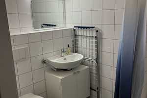 1 Zimmer-Apartement + Bad in Studentenwohnheim zur Untermiete (07.07. - 26.09.) – Seckenheimer Landstraße 4a, 68163 Mannheim – Vorschaubild 2