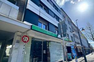 Frisch renovierte 2-Zimmer-Wohnung mit offener Wohnküche | MG-ZENTRUM – Bismarckstraße 74, 41061 Gladbach, Mönchengladbach – Vorschaubild 2