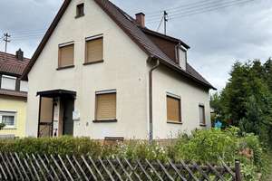 Platz für neue Ideen, provisionsfrei: Einfamilienhaus zentrumsnahe und ruhige Lage von Sindelfingen – Schleicherstr. 12, 71067 Sindelfingen – Vorschaubild 2