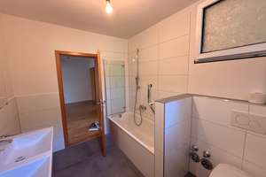 Wunderschöne 3  Zimmer Wohnung mit Balkon,  Gartenblick und Wohlfühlbad – Die vollständige Adresse der Immobilie erhältst du vom Anbieter., 50767 Pesch, Köln – Vorschaubild 4
