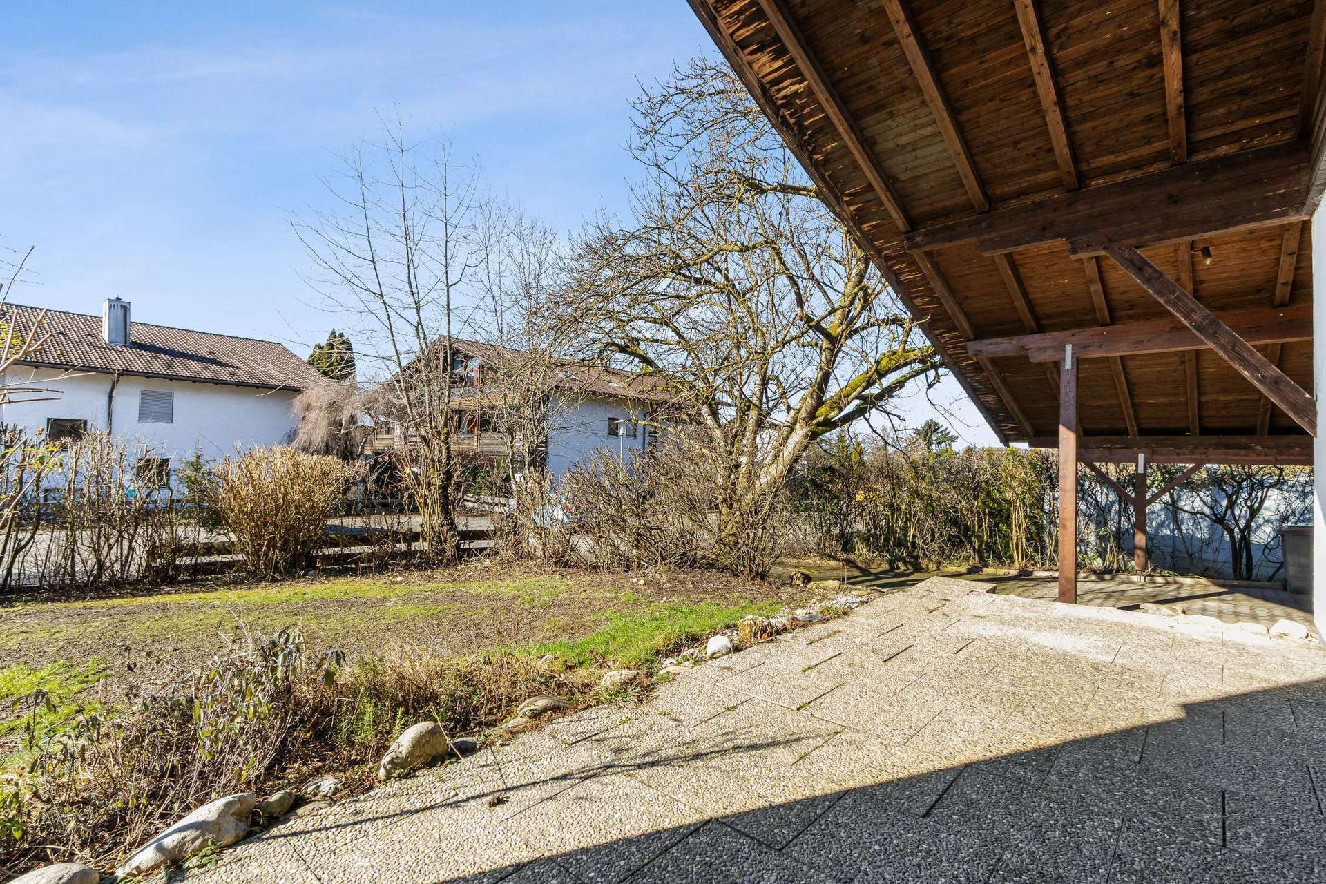 Immobilie in Grabenstätt - Sanierungsbedürftiges EFH mit separatem KG-Zugang | Ideal für Wohnen und Arbeiten unter einem Dach - Bild 9