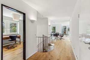 Luxuriöse 4-Zimmerwohnung in villenähnlicher Wohnlage mit großem umlaufenden Garten in Nymphenburg – Die vollständige Adresse der Immobilie erhältst du vom Anbieter., 80639 Nymphenburg, München – Vorschaubild 10