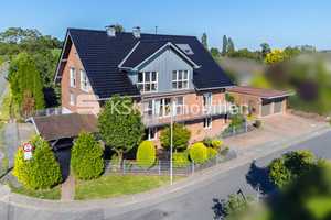Exklusives Zweifamilienhaus mit Einliegerwohnung - Wohnen, Familie, und Arbeiten mit Aussicht! – Rhein-Sieg-Kreis – Vorschaubild 1