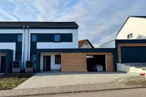 Traumhafte und energieeffiziente Doppelhaushälfte -Neubau- in beliebter und naturnaher Wohnlage – Die vollständige Adresse der Immobilie erhältst du vom Anbieter., 55743 Idar-Oberstein – Vorschaubild 5