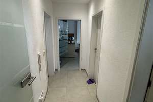 „Großzügige 6-Zimmer-Wohnung aus zwei verbundenen Einheiten mit separatem Office und Garten“ – Die vollständige Adresse der Immobilie erhältst du vom Anbieter., 89077 Söflingen, Ulm – Vorschaubild 10