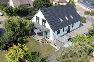 Zweifamilienhaus im KFW 55 Standard in bevorzugter Lage zu verkaufen – Die vollständige Adresse der Immobilie erhältst du vom Anbieter., 29227 Celle – Vorschaubild 2