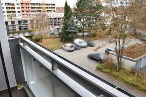 Stilvolle, modernisierte 2-Zimmer-Wohnung mit Balkon und EBK in Mainz – Laubenheimer Straße 33a, 55130 Weisenau, Mainz – Vorschaubild 9