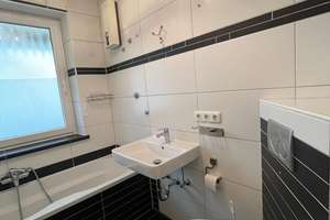 Große 2-Zimmer Wohnung mit Kamin, Einbauküche & Stellplätze -  Kriegshaber Nähe Uni Klinikum – Von-Willibald-Straße 12b, 86156 Kriegshaber, Augsburg – Vorschaubild 7