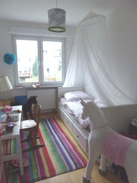 Platz für die große Familie... V-E-R-M-I-E-T-E-T... image