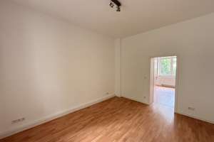 Moderne und renovierte 1,5 Raum-Wohnung mit Balkon – Niebuhrstr. 23, 45144 Frohnhausen, Essen – Vorschaubild 3