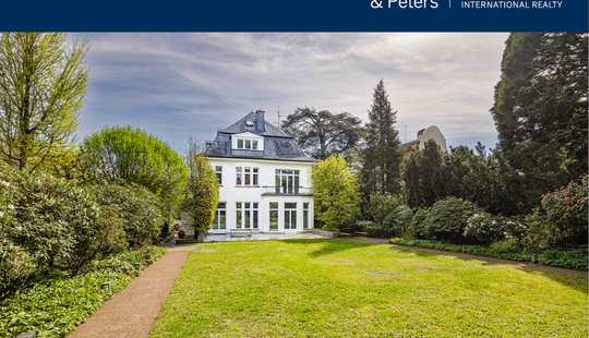 Bild von Repräsentativ, elegant und zeitlos - Familienvilla in Bestlage