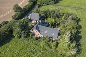 Grünes Wohnen: Geräumiges Einfamilienhaus mit zwei bezugsfertigen Einliegerwohnungen – Rendsburg-Eckernförde (Kreis) – Vorschaubild 18