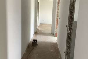 Ganz oben: Erstbezug nach Kernsanierung, gut geschn. 2,5 Zi. Whg. mit Wohnküche – Dauthendeystr.  32, 81377 Am Waldfriedhof, München – Vorschaubild 12