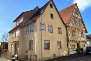Zweifamilienhaus mit Geschichte, teilausgebautem Dachgeschoss, Hof und Gärten inmitten Metterzimmern – Die vollständige Adresse der Immobilie erhältst du vom Anbieter., 74321 Bietigheim-Bissingen – Vorschaubild 1