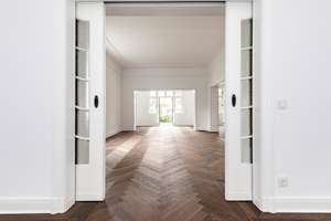 Herrschaftliche Altbauvilla in alter Villenlage von Lichterfelde-West – Die vollständige Adresse der Immobilie erhältst du vom Anbieter., 12205 Lichterfelde, Berlin – Vorschaubild 2