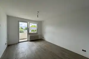 Geräumige 3-Zi.-Wohnung mit Balkon! – Theodor-Heuss-Ring 114, 51377 Leverkusen – Vorschaubild 3