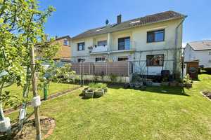 Modernisiertes Mehrfamilienhaus mit 6 Wohneinheiten, Stellplätzen, Garagen und großzügigem Garten – Soest (Kreis) – Vorschaubild 4