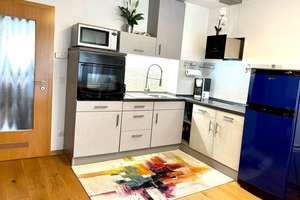 Provisionsfrei und bezugsfrei! Wohnung mit Balkon. Nähe Theresienwiese – Lenaustr. 2, 81373 Land in Sonne, München – Vorschaubild 3