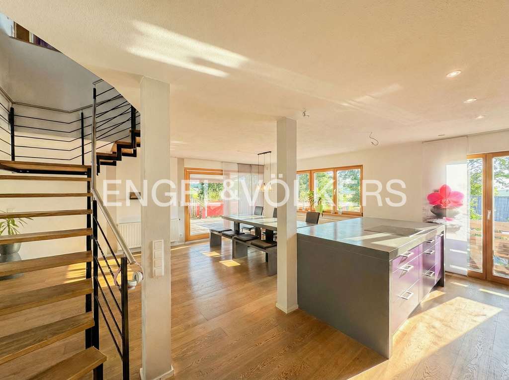 Immobilie in Heimenkirch - Modernes Traumhaus in ruhiger Höhenlage oberhalb von Heimenkirch - Bild 2