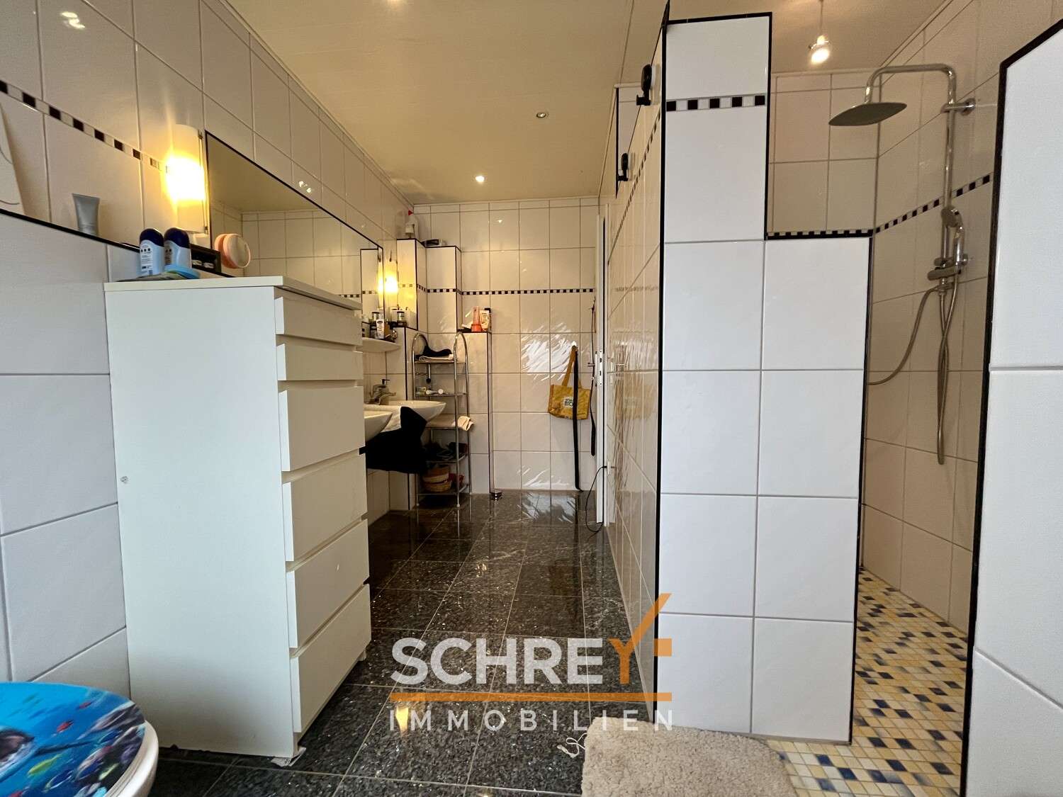 Immobilie in Ostercappeln - Selten so viel Platz – Drei Wohneinheiten auf ca. 326 m² Wohnfläche in Ostercappeln - Bild 4