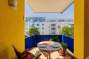 Attraktive, freiwerdende 3-Zimmer-Wohnung mit zwei herrlichen Balkonen & TG-Stellplatz im Rieselfeld – 79111 Rieselfeld, Freiburg im Breisgau – Vorschaubild 6