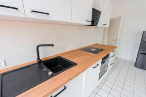 Renovierte 3 Zimmer-Wohnung mit neuer Einbauküche und stilvollem Echtholzparkett – 39112 Sudenburg, Magdeburg – Vorschaubild 9