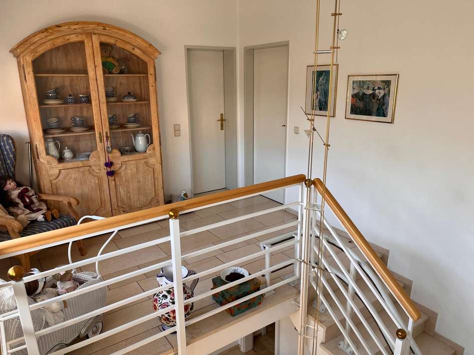 Treppenhaus OG Zugang Apartmen