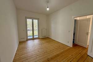 Erstbezug nach Sanierung: 2-Zimmer-Wohnung mit Balkon im beliebten Ottensen – Friedensallee 272, 22763 Ottensen, Hamburg – Vorschaubild 3
