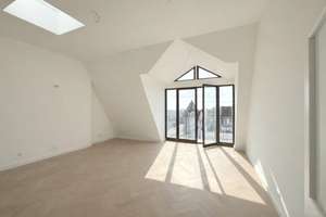 Traumwohnung im 5. OG - modernisierter Altbau mit Aufzug, Balkon, A+ Energieklasse und Einbauküche – Die vollständige Adresse der Immobilie erhältst du vom Anbieter., 12163 Steglitz, Berlin – Vorschaubild 2