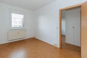 Für Sie in Sanierung- 3-Raumwohnung mit Balkon im Lieblingskiez. – Gneisenauring 18, 39130 Neu Olvenstedt, Magdeburg – Vorschaubild 14
