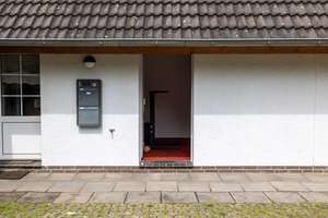 *** TOP GEPFLEGTE und MODERNISIERTE EIGENTUMSWOHNUNG mit GARTEN, EIGENER HAUSTÜR und CARPORT *** – Die vollständige Adresse der Immobilie erhältst du vom Anbieter., 28259 Mittelshuchting, Bremen – Vorschaubild 4