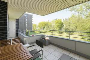 *LEBENSKOMFORT PUR* - 5 ZI WOHNUNG MIT TERRASSE IN NIEDERKASSEL – Peter-Roos-Str. 10, 40547 Niederkassel, Düsseldorf – Vorschaubild 1