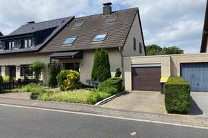 Von privat: Gepflegte Doppelhaushälfte mit Garten in Ortsrandlage von Neuss-Grefrath – Die vollständige Adresse der Immobilie erhältst du vom Anbieter., 41472 Grefrath, Neuss – Vorschaubild 2