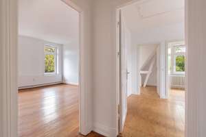 Stadtvilla mit großem Garten an der Grenze zu Eppendorf – Mit verschiedenen Nutzungskonzepten – Die vollständige Adresse der Immobilie erhältst du vom Anbieter., 22529 Lokstedt, Hamburg – Vorschaubild 15