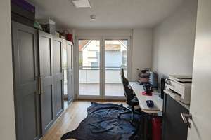 Stilvolle 3,5 -Zimmer-Wohnung im Zentrum von Kornwestheim – Die vollständige Adresse der Immobilie erhältst du vom Anbieter., 70806 Kornwestheim – Vorschaubild 4