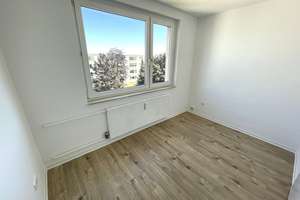 Familienfreundliche 4-Zimmer-Wohnung mit neuem Bad in Wolfsburg – Über dem Wechsel 14, 38448 Vorsfelde, Wolfsburg – Vorschaubild 11