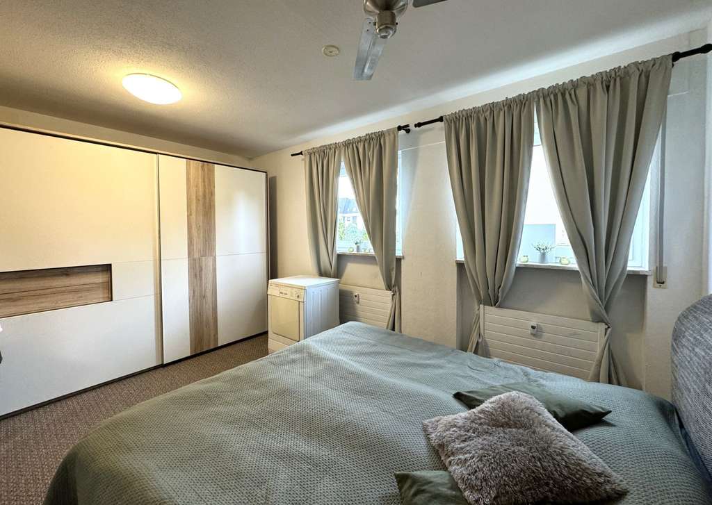 Immobilie in Lauchringen - Wohnglück in Lauchringen - Zentrale 3-Zimmer-Eigentumswohnung mit Balkonvielfalt und Aufzug - Bild 0