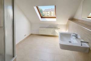 Romantische 3-Raum-Maisonette-Wohnung mit Tageslichtbad, Gäste-WC und Einbauküche in C-Ebersdorf – Lichtenwalder Straße 15, 9131 Ebersdorf, Chemnitz – Vorschaubild 8