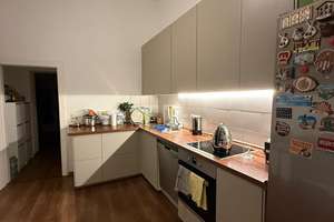 Großzügige 3-Zimmer-Wohnung mit direktem Zugang zum Garten in Düsseldorf-Lierenfeld! – Kempgensweg 29, 40231 Lierenfeld, Düsseldorf – Vorschaubild 2